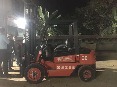 急客戶之所急，永新昌叉車服務(wù)暖人心
